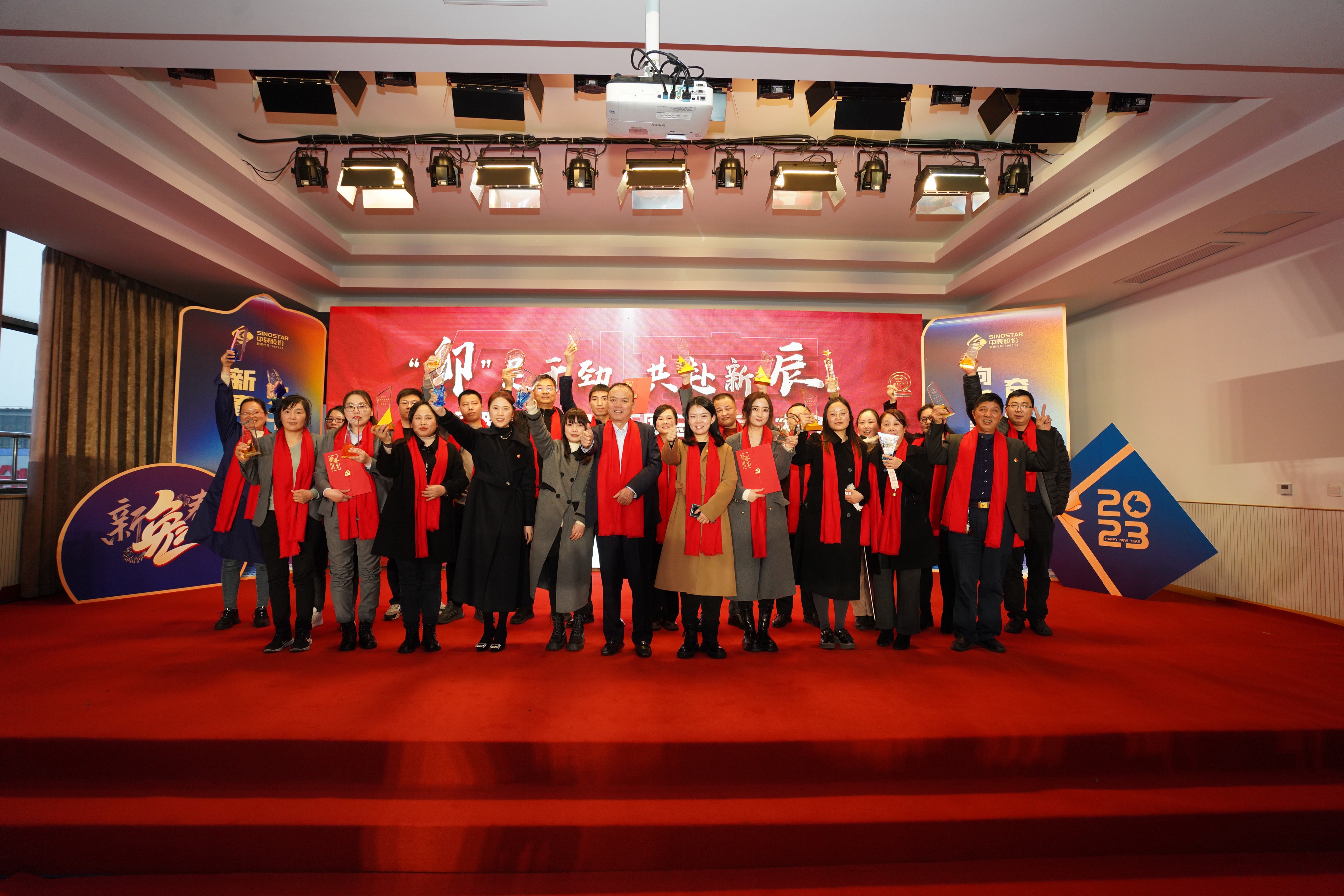 ���������ɷ�ʢ���ٿ���î���㾢ͷ���������������³�2022����ܽ������