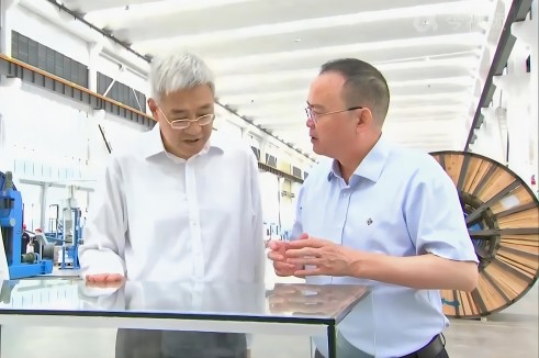 ����ʡί������뵽�����������£�����������